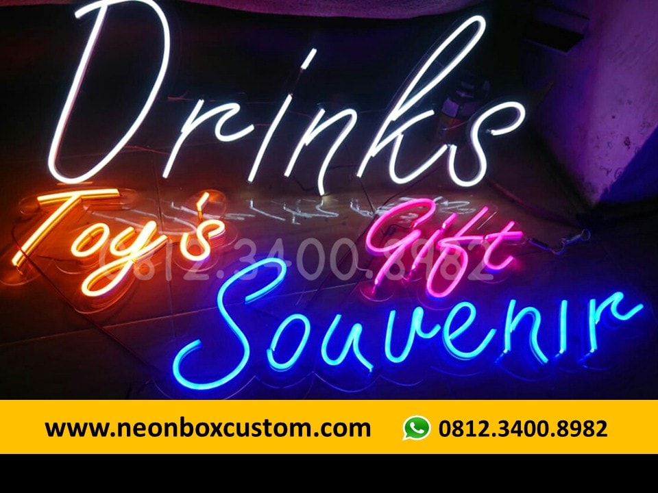 Neon Flex. Neon Box Custom. Neon Box Cafe. 08102.3400.8982