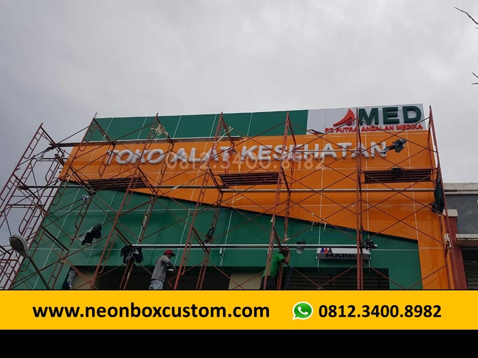 Jasa Neon Box Surabaya. Neon Box Akrilik Surabaya. Cek Harga Neon Box di Surabaya 0812.3400.8982
