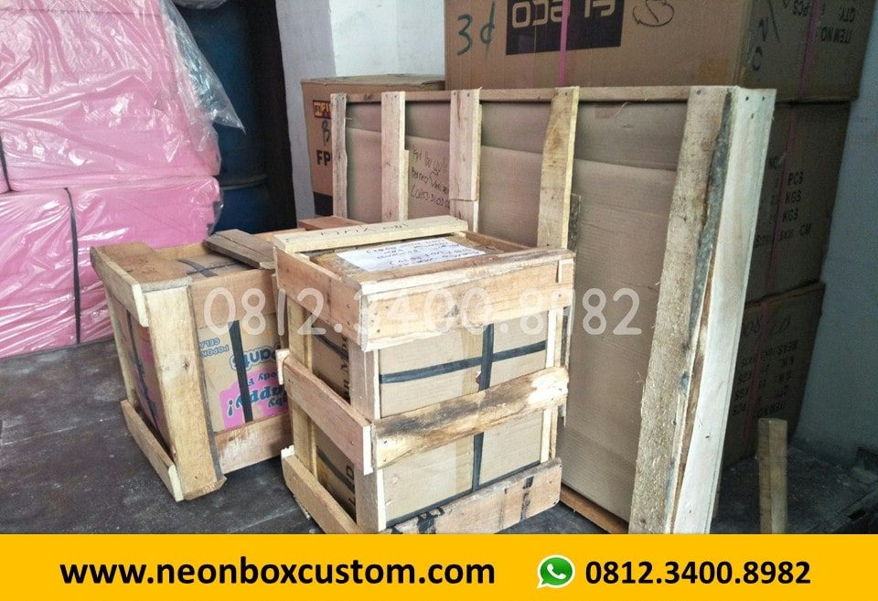 Jasa Neon Box Madiun Jawa Timur Siap Kirim Dari Surabaya