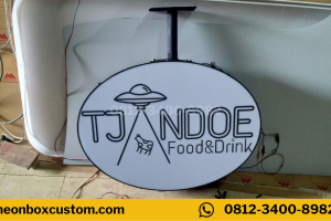Plang Neon Box Merupakan Solusi Promosi yang Menarik