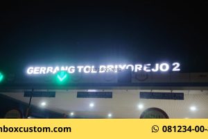 Apa Itu Pembuatan Tulisan Neon Box Gerbang Tol Driyorejo 2 dan Mengapa Penting untuk Visibilitas?